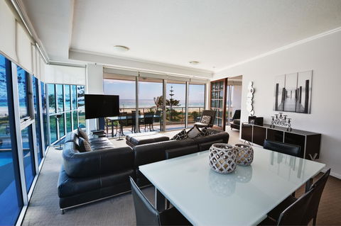 Reflection On The Sea - Accommodation Port Macquarie 40