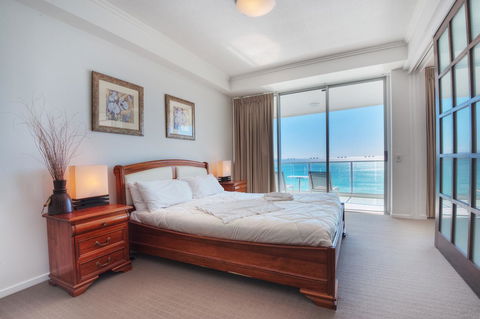 Reflection On The Sea - Accommodation Port Macquarie 9