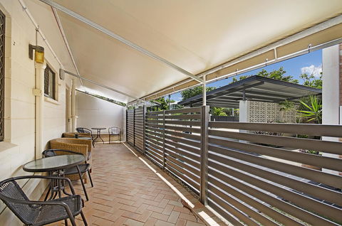 Townsville Holiday Apartments - Accommodation Port Macquarie 11
