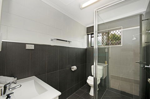Townsville Holiday Apartments - Accommodation Port Macquarie 18
