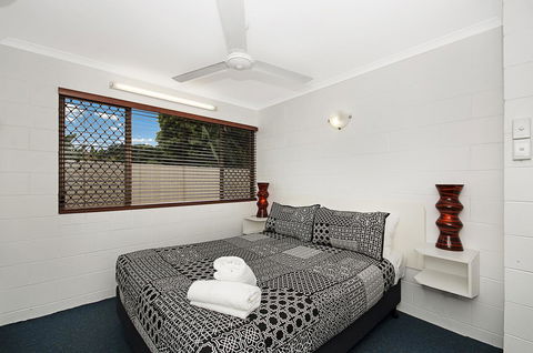 Townsville Holiday Apartments - Accommodation Port Macquarie 16