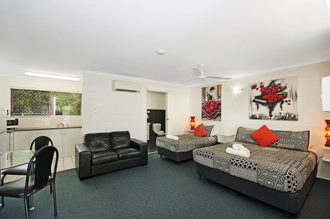 Townsville Holiday Apartments - Accommodation Port Macquarie 23