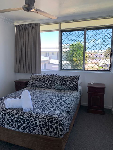 Townsville Holiday Apartments - Accommodation Port Macquarie 6