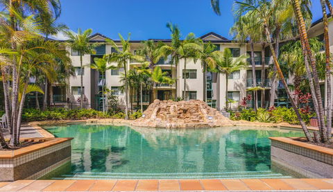 Currumbin Sands On The Beach - Accommodation Port Macquarie 3