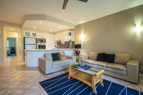 Currumbin Sands On The Beach - Accommodation Port Macquarie 19
