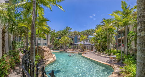 Currumbin Sands On The Beach - Accommodation Port Macquarie 4