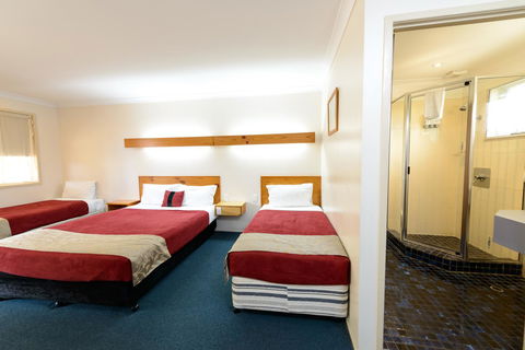 Smart Motels Bert Hinkler - Accommodation Port Macquarie 3