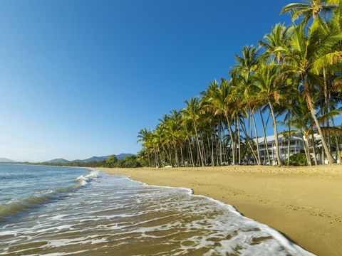 Palm Cove Beach Apartment - Accommodation Port Macquarie 30