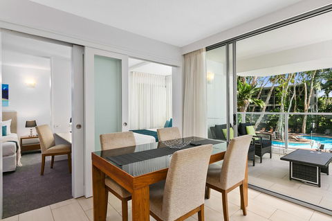 Palm Cove Beach Apartment - Accommodation Port Macquarie 9