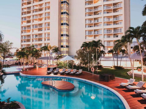 Pullman Cairns International - Accommodation Port Macquarie 1