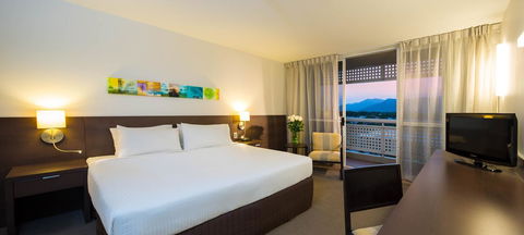 Cairns Harbourside Hotel - Accommodation Port Macquarie 3