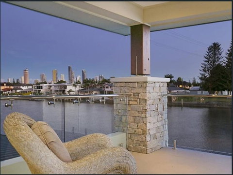 Riverfront Dream - Accommodation Port Macquarie 10