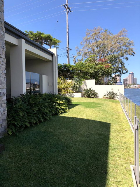 Riverfront Dream - Accommodation Port Macquarie 34