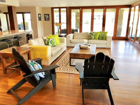 Riverfront Dream - Accommodation Port Macquarie 8