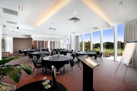 RACV Royal Pines Resort Gold Coast - Accommodation Port Macquarie 39