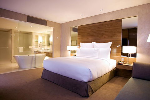 Hilton Brisbane - Accommodation Port Macquarie 7