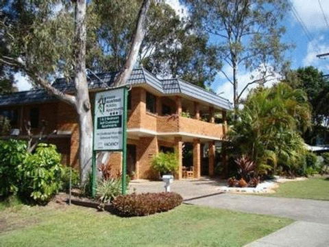 Noosa Yallambee Holiday Apartments - Accommodation Port Macquarie 1