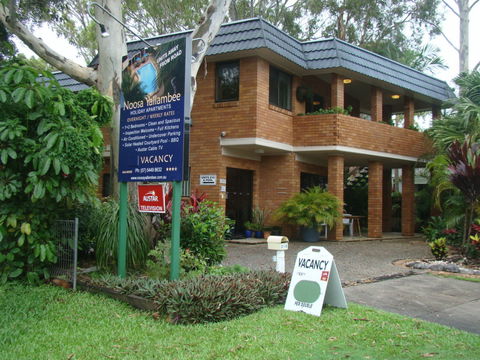 Noosa Yallambee Holiday Apartments - Accommodation Port Macquarie 3
