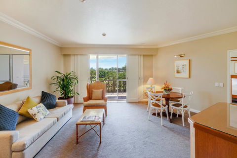 InterContinental Sanctuary Cove Resort, An IHG Hotel - Accommodation Port Macquarie 13