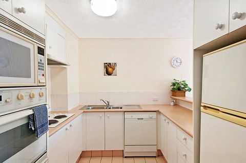 Champelli Palms Apartments - Accommodation Port Macquarie 13