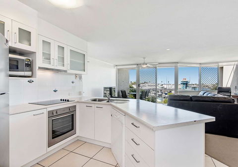 Sailport Mooloolaba Apartments - Accommodation Port Macquarie 12
