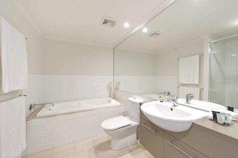 On The Bay Apartments - Accommodation Port Macquarie 20