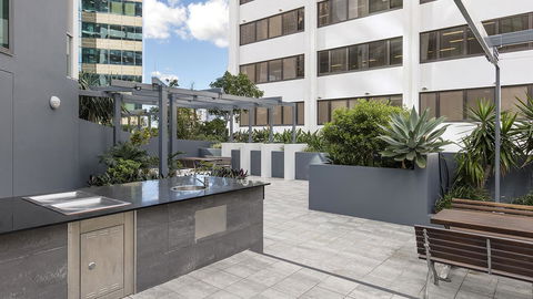 Oaks Brisbane On Felix Suites - Accommodation Port Macquarie 14