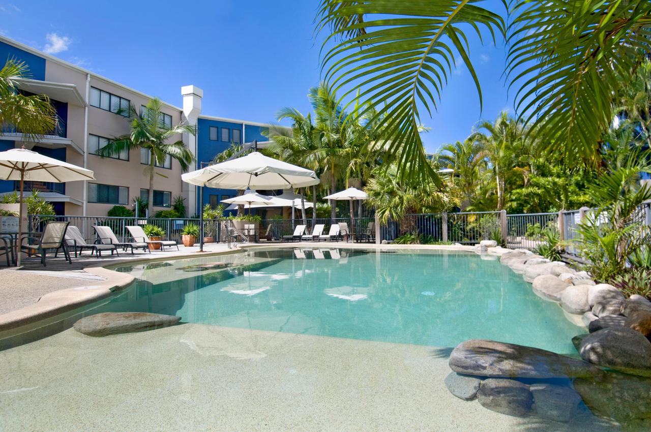Dicky Beach QLD Accommodation Port Macquarie