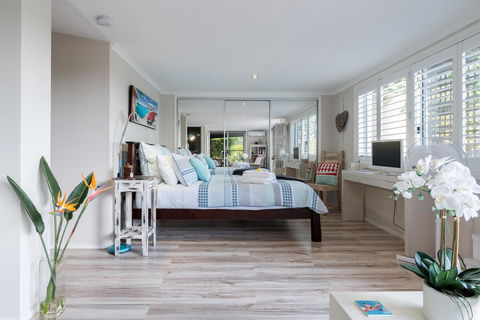 Private Guest Suite High On Currumbin Hill - Accommodation Port Macquarie 0