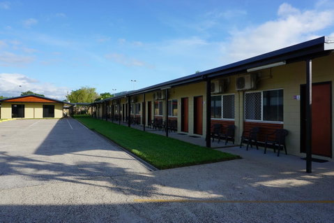 YAL Cairns - A Motel That Makes A Difference - Accommodation Port Macquarie 39