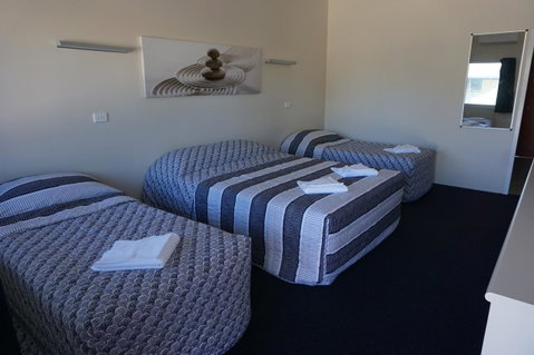 YAL Cairns - A Motel That Makes A Difference - Accommodation Port Macquarie 17