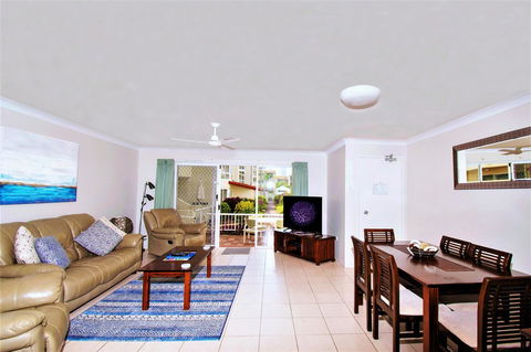 Key Largo Holiday Apartments - Accommodation Port Macquarie 12
