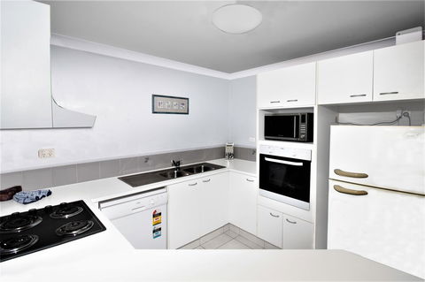 Key Largo Holiday Apartments - Accommodation Port Macquarie 6