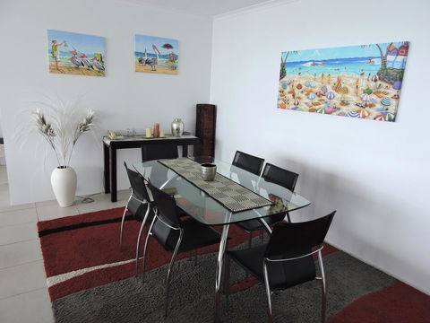 Rainbow Commodore Coolangatta - Accommodation Port Macquarie 15