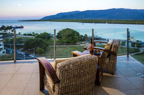 Jack And Newell Holiday Apartments - Accommodation Port Macquarie 0