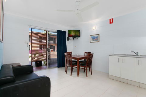 Cairns City Palms - Accommodation Port Macquarie 22