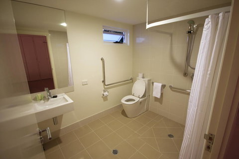 Domain Serviced Apartments - Accommodation Port Macquarie 13