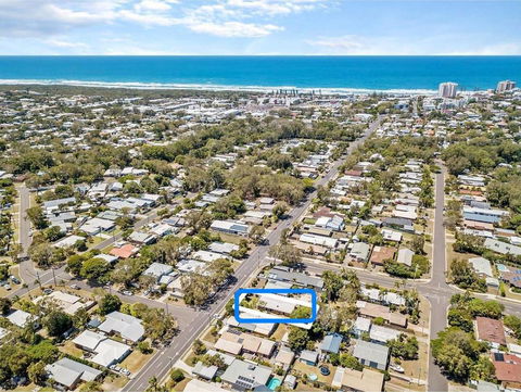 Beautiful Home- Walk To Beach-Short Drive To Noosa - Accommodation Port Macquarie 2