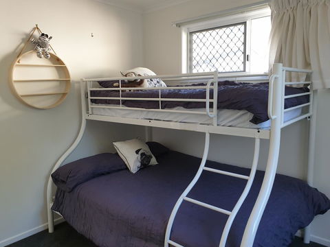 Beautiful Home- Walk To Beach-Short Drive To Noosa - Accommodation Port Macquarie 8