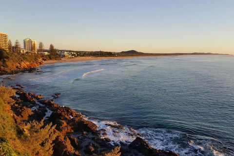 Beautiful Home- Walk To Beach-Short Drive To Noosa - Accommodation Port Macquarie 9