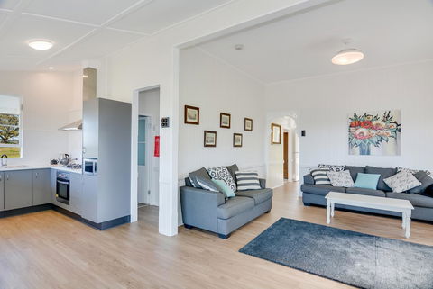 Cloud Hill - Accommodation Port Macquarie 11