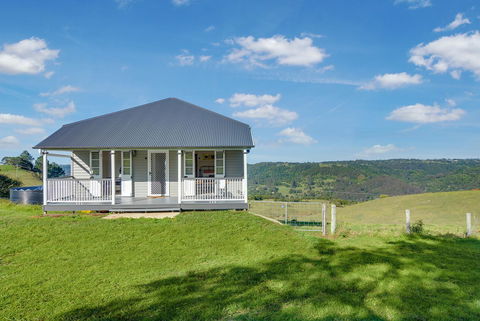 Cloud Hill - Accommodation Port Macquarie 8