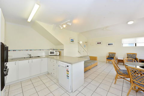 Driftwood Mantaray - Official Onsite Reception And Check In - Accommodation Port Macquarie 25