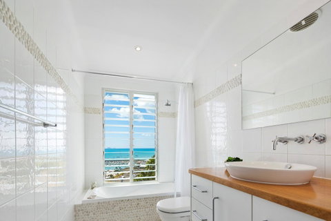 Nautilus On The Hill - Airlie Beach - Accommodation Port Macquarie 34
