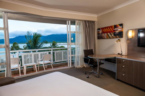 DoubleTree By Hilton Cairns - Accommodation Port Macquarie 19