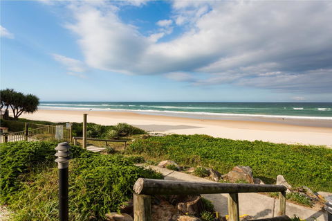 Spindrift On The Beach - Absolute Beachfront - Accommodation Port Macquarie 22