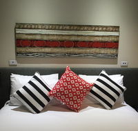 Calamvale Hotel Suites and Conference Centre - Accommodation Port Macquarie