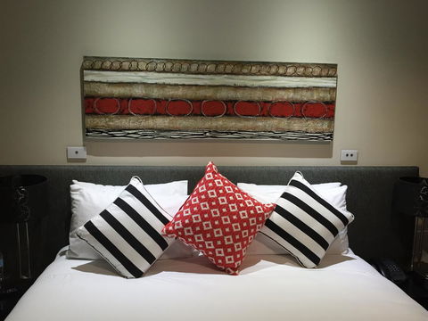 Calamvale Hotel Suites And Conference Centre - Accommodation Port Macquarie 0