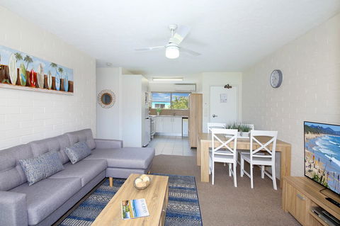 Surf Dance Apartments - Accommodation Port Macquarie 3