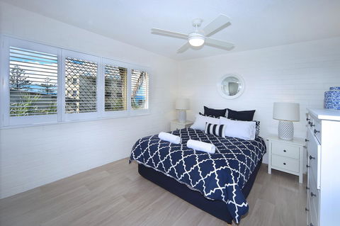 Surf Dance Apartments - Accommodation Port Macquarie 16